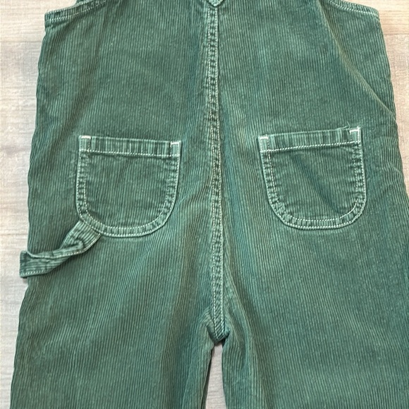 100% cotton Vintage green corduroy Carter’s 4T overalls - Picture 10 of 11